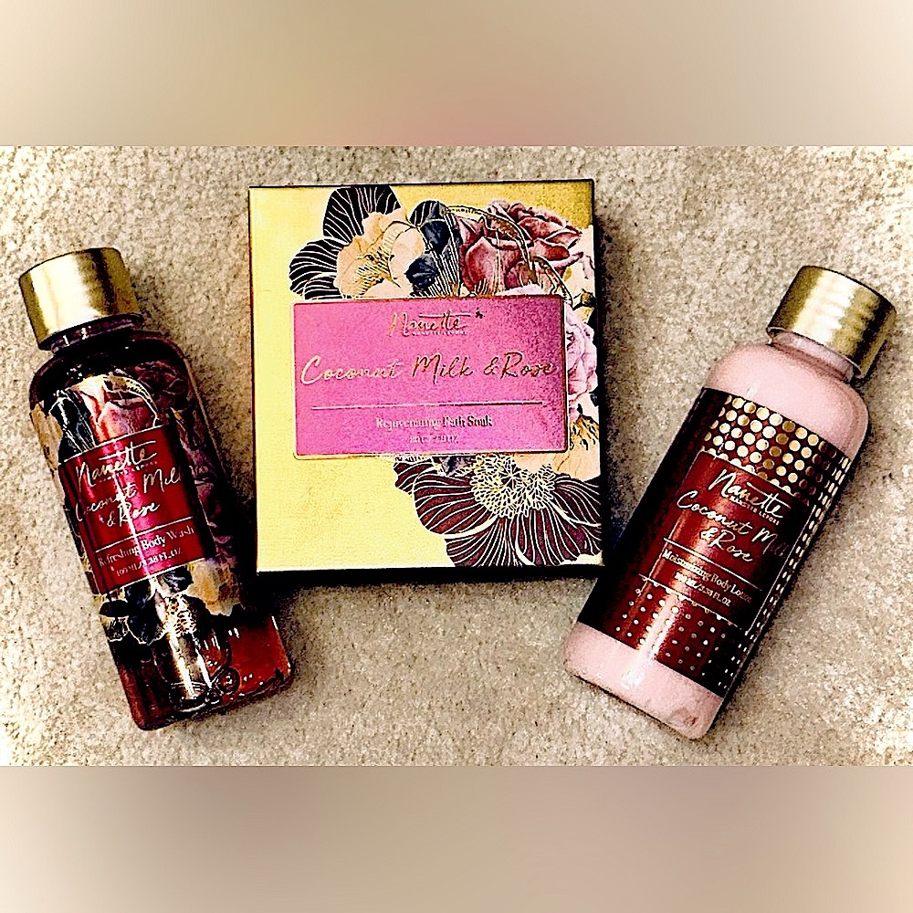 NANETTE LEPORE || Bath Essentials Coconut Milk & Rose 3 Pc Lush Gift Set ❤️NIB❤️